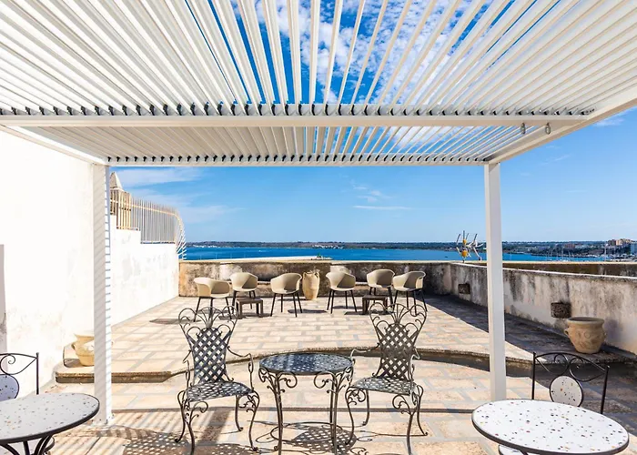 Palazzo Celina فندق مبيت وإفطار